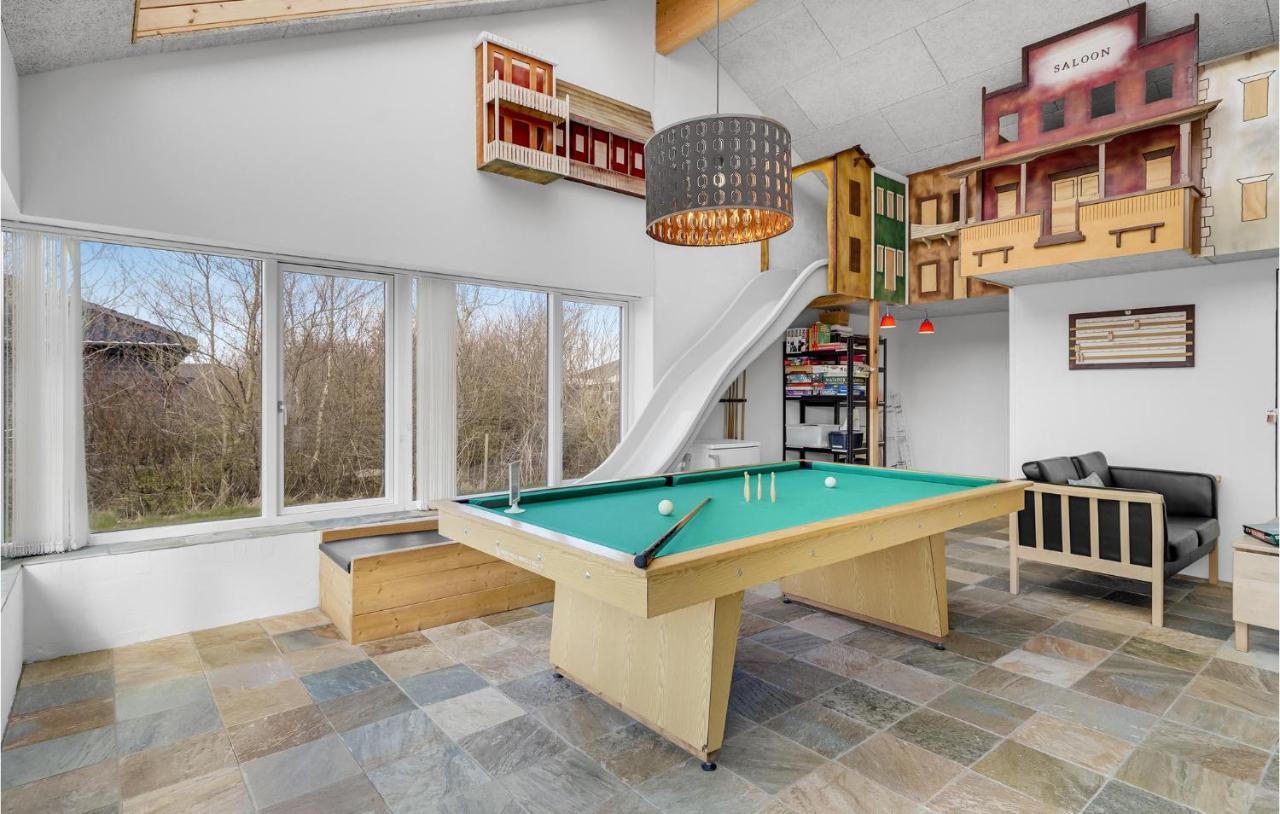 Nice Home In Tarm With Kitchen Екстер'єр фото