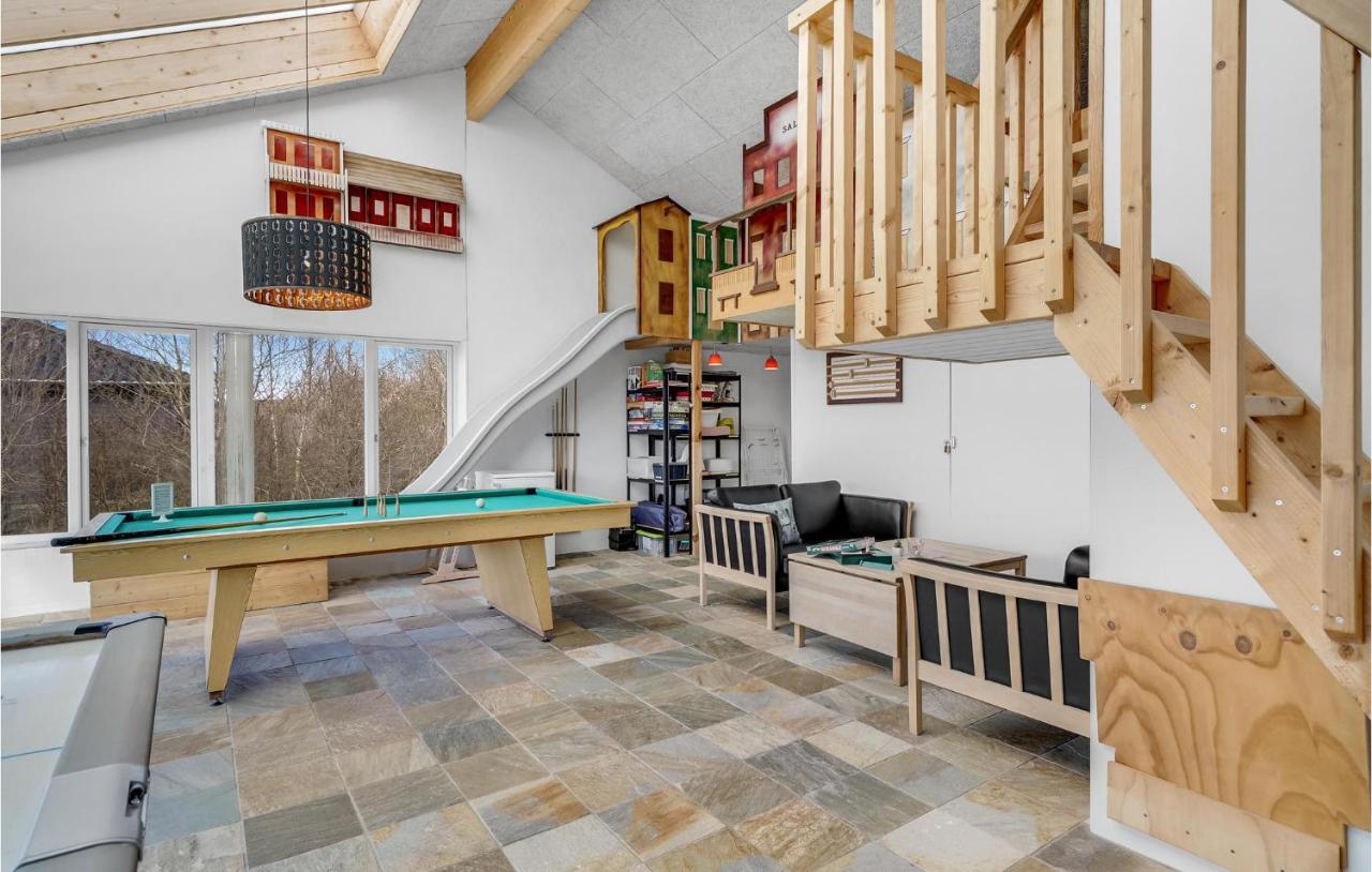 Nice Home In Tarm With Kitchen Екстер'єр фото
